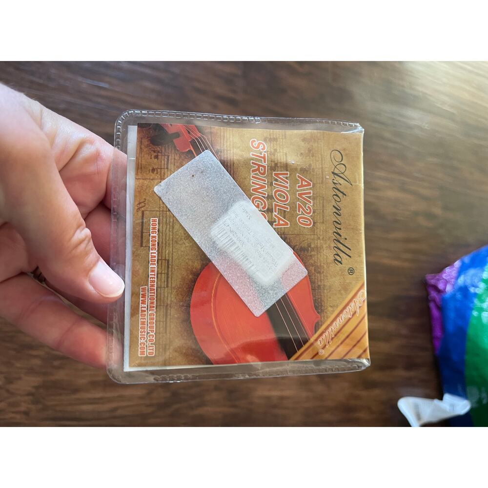 NWT Viola strings